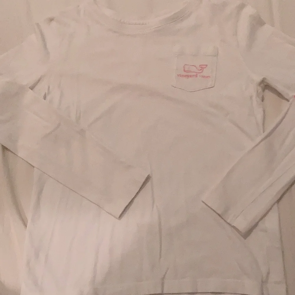 Vineyard Vines White and Pink Top! - Picture 1 of 1